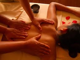Massaggio a quattro mani